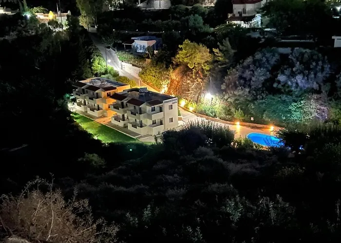 Lygaria Beach Apts