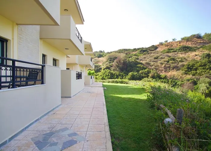Lygaria Beach Apts