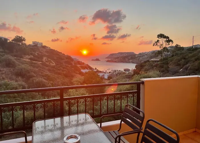 Lygaria Beach Apts